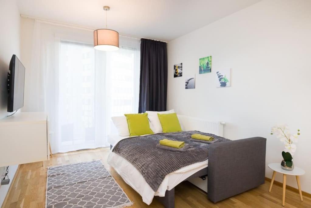 Premium City Apartment With Balcony! Free Garage Parking Included! Viyana Dış mekan fotoğraf