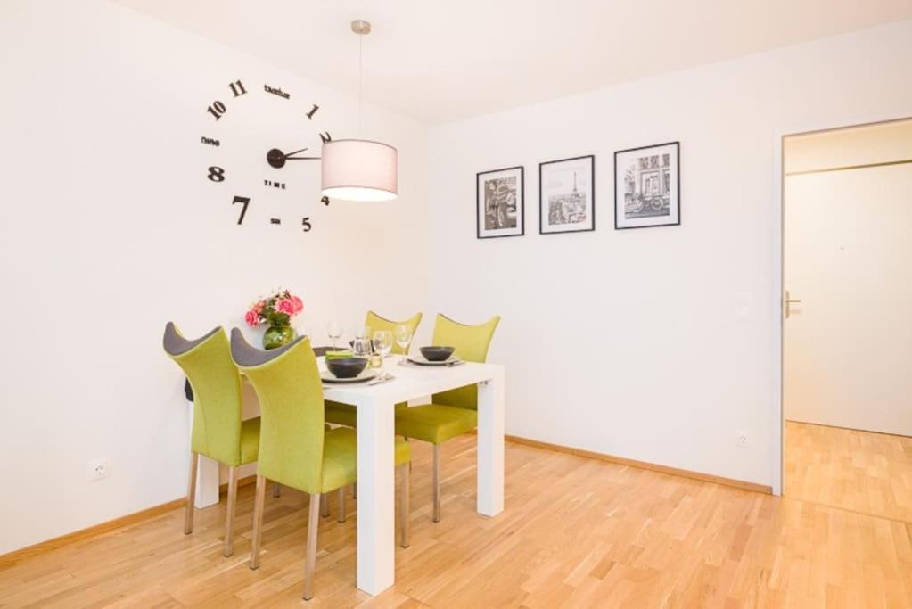 Premium City Apartment With Balcony! Free Garage Parking Included! Viyana Dış mekan fotoğraf