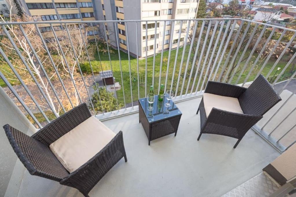 Premium City Apartment With Balcony! Free Garage Parking Included! Viyana Dış mekan fotoğraf
